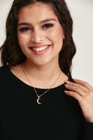 سلسال بتعليقة شكل هلال