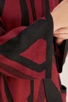 كارديغان طويل بنقوش هندسية