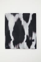 وشاح مزين بطبعات