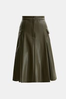 تنورة جلد بجيوب