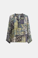 بلوزة فضفاضة بنقوش هندسية