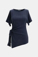 بلوزة سادة برباط جانبي