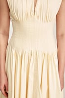 فستان ميدي بخصر ضيق