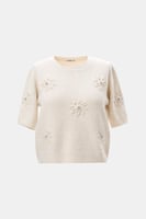 بلوزة محبوكة بورورد بارزة