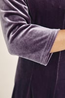 فستان مخمل بقصة كلوش