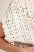 جاكيت تويد بأكمام قصيرة