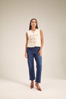 جاكيت تويد بلا أكمام