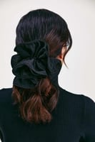 ربطة شعر كشكش كبيرة