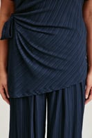 بلوزة سادة برباط جانبي