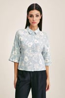 قميص مورد بأكمام متوسطة