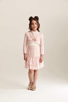 جاكيت تويد مُزين بفيونكة لؤلؤيه