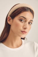 طوق شعر محبوك