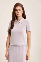 بلوزة بأكمام قصيرة