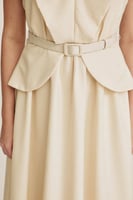 فستان بتصميم قطعتين بكشكش