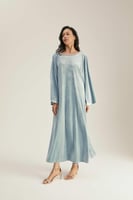 فستان مخمل مزين بالكريستال