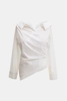 بلوزة بنمط لف بطيات