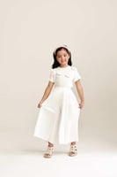 بنطلون بليسيه بقصة واسعة