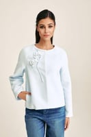 جاكيت مُزين بوردة