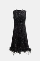 فستان ترتر بحواف ريش