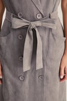 فستان جاكيت بأزرار مزدوجة