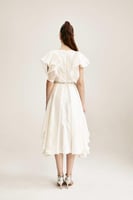 فستان بحزام مزين بالكريستال