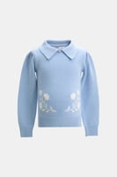 بلوزة مطرزة بالورود