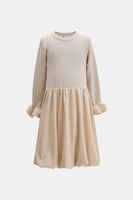 فستان بأساور كشكش