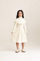 فستان بتفاصيل كشكش