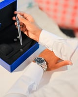 ‎ هدية رجالية مميزة من فنشي