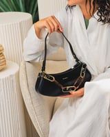 ‎ شنطة نسائية الفي اند كو باللون الأسود