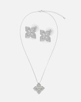 ‎ طقم نسائي أنيق باللون الفضي