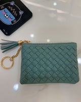 ‎ محفظة نسائية من الجلد بلون أخضر