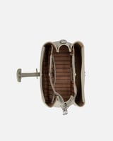 شنطة نسائية الفي اند كو من الجلد بلون أخضر فاتح