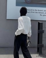 ‎ هودي نسائي الفي اند كو بتصميم أنيق بلون أبيض