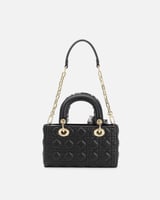 شنطة نسائية الفي اند كو بجلد بارز بلون أسود