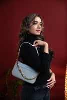 شنطة نسائية الفي اند كو باللون الأزرق الفاتح