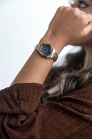 ‎ ساعة نسائية آن ستيل باللون الذهبي