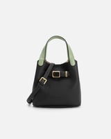 شنطة نسائية الفي اند كو باللون الأسود