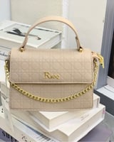 ‎ شنطة نسائية من الجلد بلون بني | MLH088F7601