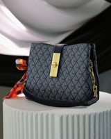 ‎ شنطة نسائية إمزوري بلون أزرق