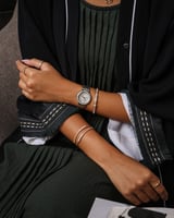 ‎ طقم هدايا نسائي إلڤي من ساعة واساور | SLOS058F06...