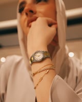 هدية نسائية الفي اند كو بلون ذهبي وفضي