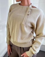 ‎ بلوزة نسائية الفي اند كو بتصميم أنيق بلون زيتي