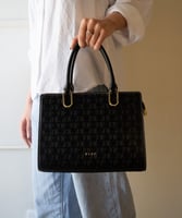 ‎ شنطه نسائيه بتصميم كلاسيكي بلون أسود | NLH004F02...