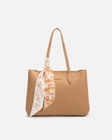 شنطة نسائية آن عملية باللون البني