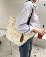 ‎ شنطة نسائية عصرية بلون أبيض | MLH110F440711