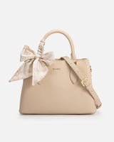 شنطة نسائية الفي اند كو باللون البيج