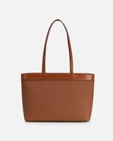 شنطة نسائية آن كلاسيك بلون بني