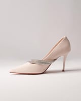 ‎ حذاء نسائي بكعب عالي باللون الأبيض