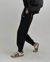 ‎ بنطلون نسائي الفي اند كو رياضي بلون أسود